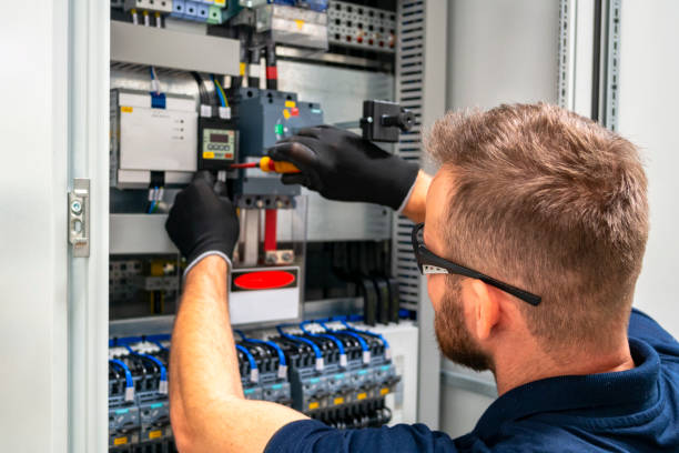 Best Licensed Electrician  in Leisure Knoll, NJ